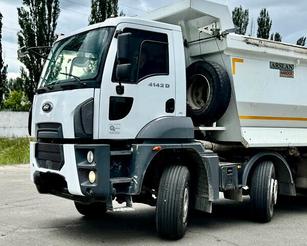 Форд Карго, объемом двигателя 0 л и пробегом 129 тыс. км за 77000 $, фото 1 на Automoto.ua