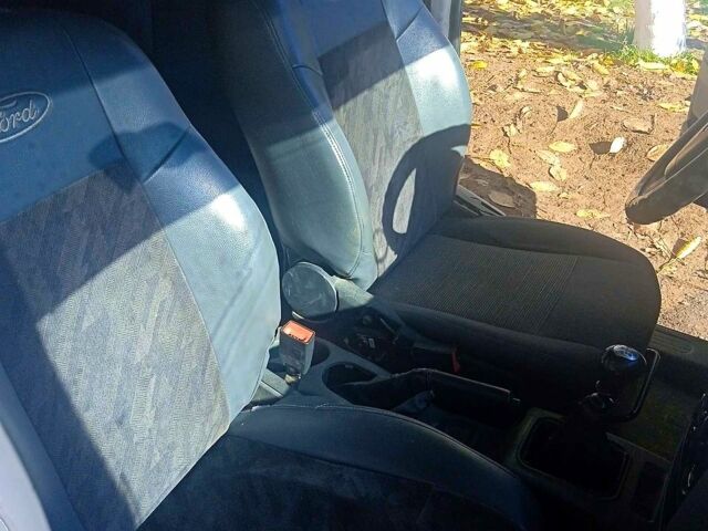 Форд Коннект 2003 в Снигиревке на Automoto.ua Белый Форд Коннект, объемом двигателя 1.8 л и пробегом 620 тыс. км за 3500 $, фото 3 на Automoto.ua