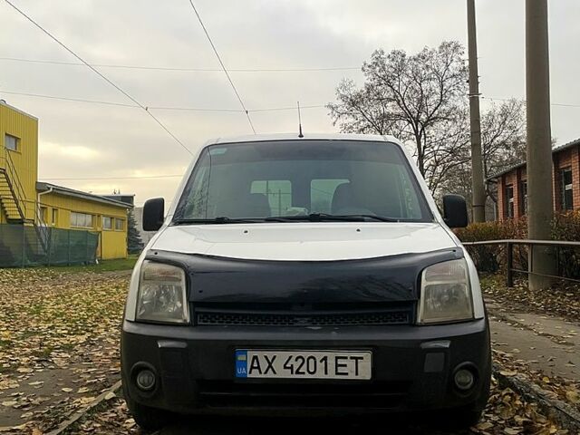 Білий Форд Коннект, об'ємом двигуна 1.8 л та пробігом 350 тис. км за 3200 $, фото 1 на Automoto.ua