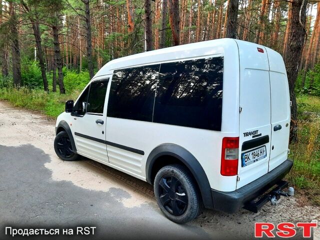 Белый Форд Коннект, объемом двигателя 1.8 л и пробегом 327 тыс. км за 4150 $, фото 2 на Automoto.ua