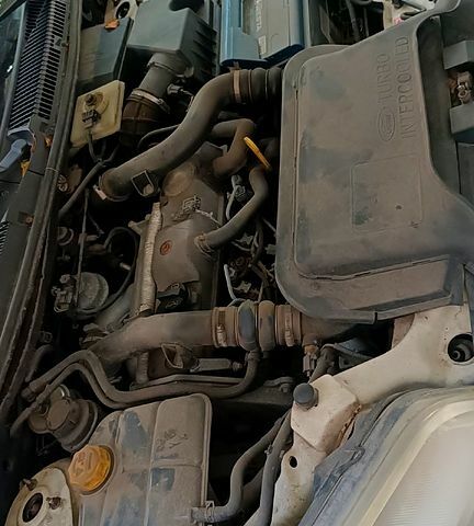 Белый Форд Коннект, объемом двигателя 1.8 л и пробегом 205 тыс. км за 4200 $, фото 8 на Automoto.ua