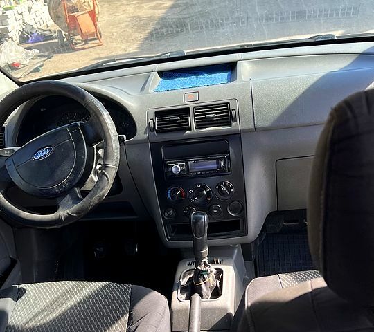 Білий Форд Коннект, об'ємом двигуна 1.8 л та пробігом 0 тис. км за 1600 $, фото 10 на Automoto.ua