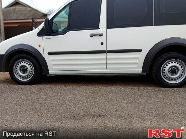 Білий Форд Коннект, об'ємом двигуна 1.8 л та пробігом 210 тис. км за 3800 $, фото 9 на Automoto.ua