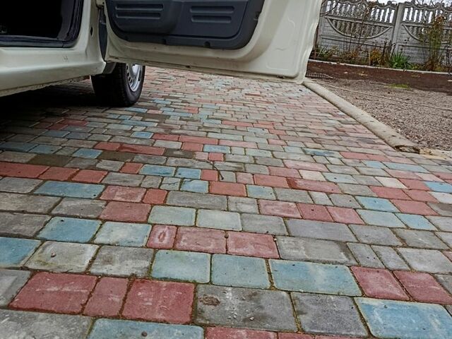 Білий Форд Коннект, об'ємом двигуна 1.8 л та пробігом 210 тис. км за 3800 $, фото 3 на Automoto.ua