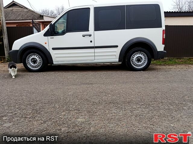 Білий Форд Коннект, об'ємом двигуна 1.8 л та пробігом 210 тис. км за 3800 $, фото 5 на Automoto.ua