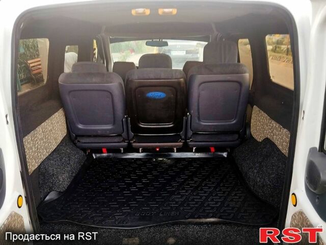 Белый Форд Коннект, объемом двигателя 1.8 л и пробегом 248 тыс. км за 5600 $, фото 5 на Automoto.ua