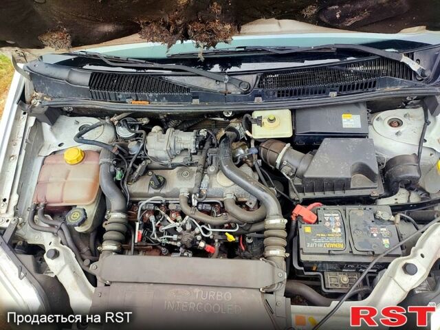 Білий Форд Коннект, об'ємом двигуна 1.8 л та пробігом 312 тис. км за 3500 $, фото 6 на Automoto.ua