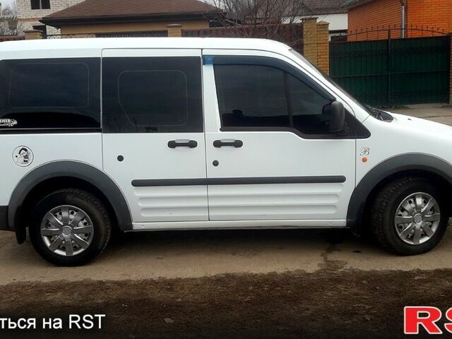 Белый Форд Коннект, объемом двигателя 1.8 л и пробегом 350 тыс. км за 5300 $, фото 5 на Automoto.ua