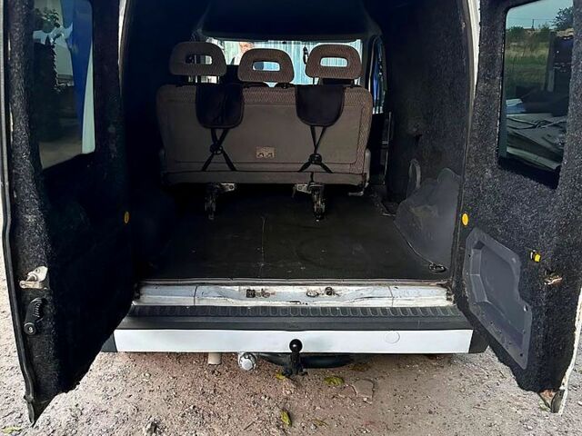 Белый Форд Коннект, объемом двигателя 1.8 л и пробегом 285 тыс. км за 5750 $, фото 4 на Automoto.ua