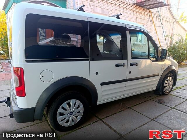 Белый Форд Коннект, объемом двигателя 1.8 л и пробегом 213 тыс. км за 5700 $, фото 2 на Automoto.ua