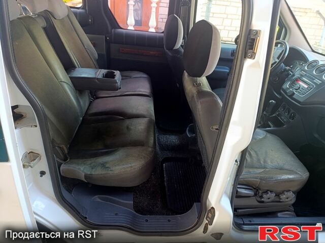 Белый Форд Коннект, объемом двигателя 1.8 л и пробегом 213 тыс. км за 5700 $, фото 8 на Automoto.ua