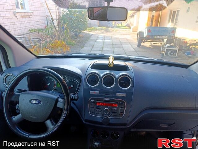 Белый Форд Коннект, объемом двигателя 1.8 л и пробегом 213 тыс. км за 5700 $, фото 7 на Automoto.ua