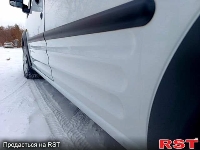 Білий Форд Коннект, об'ємом двигуна 1.8 л та пробігом 21300 тис. км за 5900 $, фото 4 на Automoto.ua