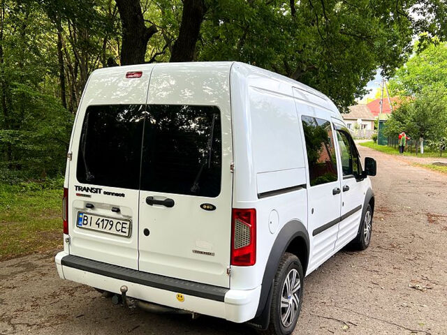 Белый Форд Коннект, объемом двигателя 1.8 л и пробегом 260 тыс. км за 5900 $, фото 6 на Automoto.ua