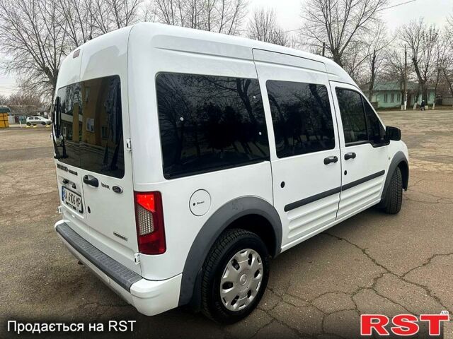 Белый Форд Коннект, объемом двигателя 1.8 л и пробегом 280 тыс. км за 7800 $, фото 3 на Automoto.ua