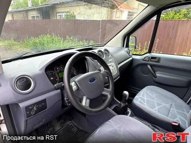 Білий Форд Коннект, об'ємом двигуна 1.8 л та пробігом 190 тис. км за 5300 $, фото 5 на Automoto.ua