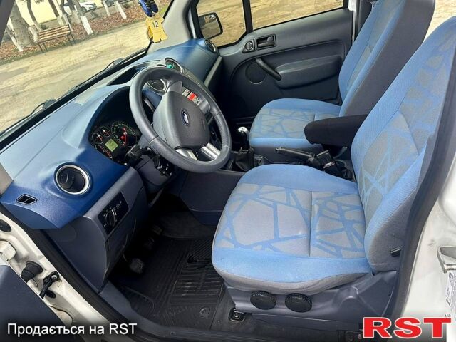 Білий Форд Коннект, об'ємом двигуна 1.8 л та пробігом 280 тис. км за 7800 $, фото 10 на Automoto.ua