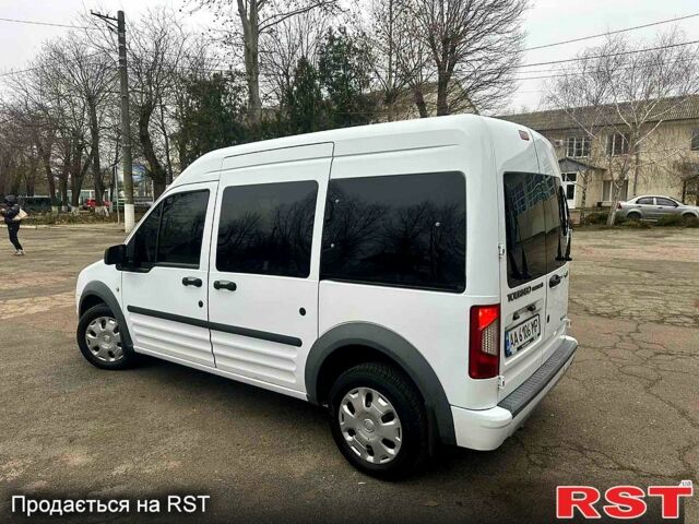 Белый Форд Коннект, объемом двигателя 1.8 л и пробегом 280 тыс. км за 7800 $, фото 8 на Automoto.ua