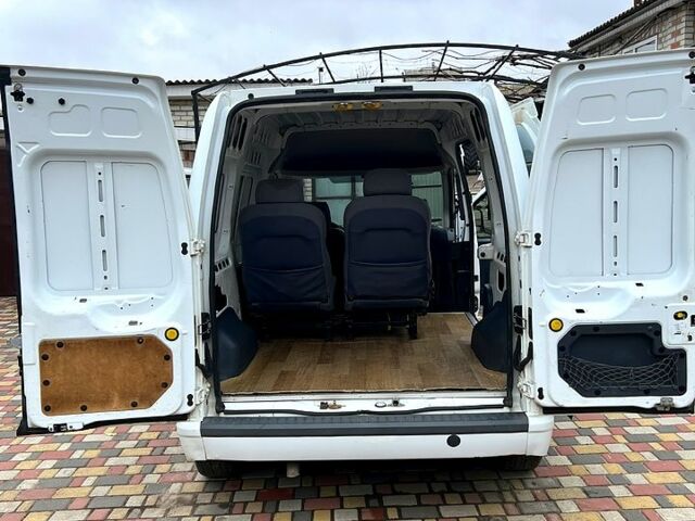 Білий Форд Коннект, об'ємом двигуна 1.8 л та пробігом 234 тис. км за 5300 $, фото 11 на Automoto.ua