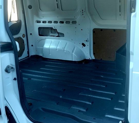 Білий Форд Коннект, об'ємом двигуна 1.8 л та пробігом 184 тис. км за 5000 $, фото 4 на Automoto.ua