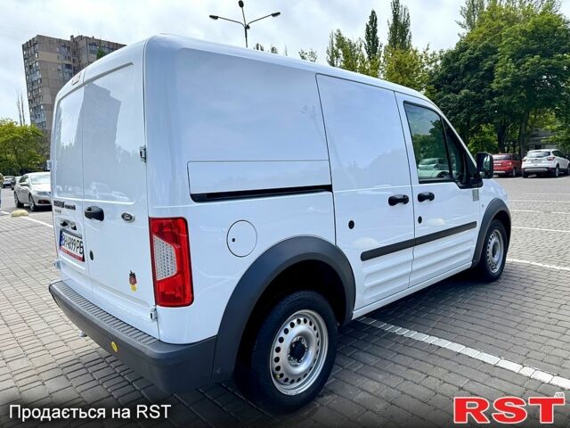 Белый Форд Коннект, объемом двигателя 1.8 л и пробегом 120 тыс. км за 6200 $, фото 3 на Automoto.ua