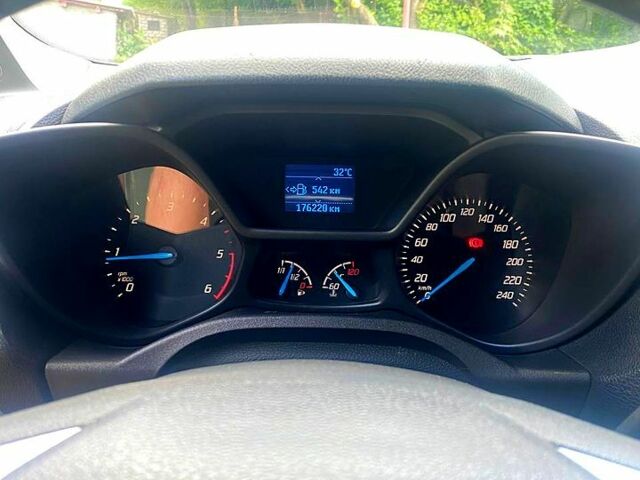 Белый Форд Коннект, объемом двигателя 1.6 л и пробегом 175 тыс. км за 9500 $, фото 7 на Automoto.ua