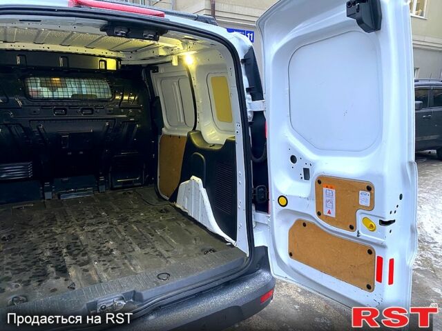 Белый Форд Коннект, объемом двигателя 1.5 л и пробегом 27200 тыс. км за 9300 $, фото 10 на Automoto.ua