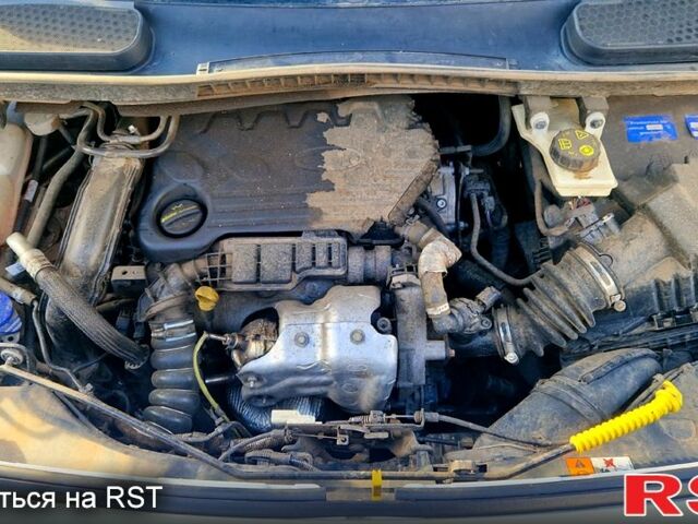 Белый Форд Коннект, объемом двигателя 1.5 л и пробегом 156 тыс. км за 12500 $, фото 5 на Automoto.ua