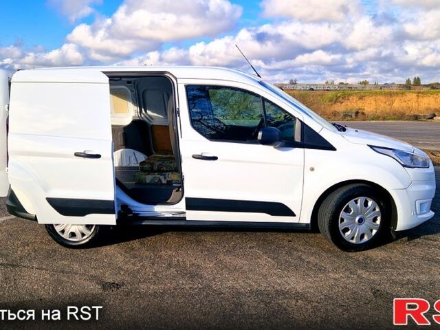 Белый Форд Коннект, объемом двигателя 1.5 л и пробегом 156 тыс. км за 12500 $, фото 4 на Automoto.ua