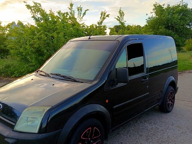 Черный Форд Коннект, объемом двигателя 1.8 л и пробегом 380 тыс. км за 4200 $, фото 4 на Automoto.ua