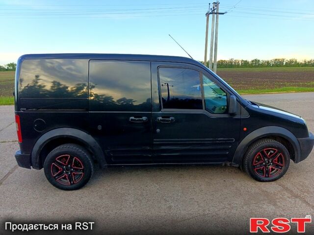 Черный Форд Коннект, объемом двигателя 1.8 л и пробегом 380 тыс. км за 4200 $, фото 5 на Automoto.ua