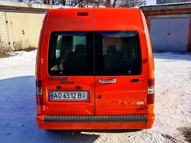 Червоний Форд Коннект, об'ємом двигуна 1.8 л та пробігом 214 тис. км за 5350 $, фото 3 на Automoto.ua