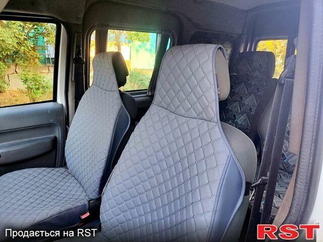 Форд Коннект, объемом двигателя 1.8 л и пробегом 0 тыс. км за 3350 $, фото 6 на Automoto.ua