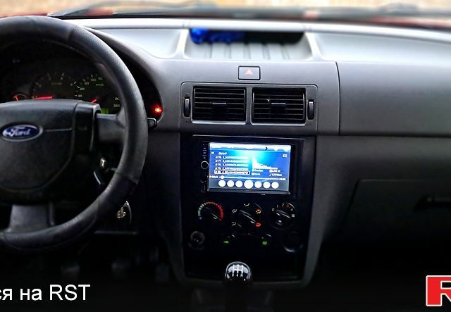 Форд Коннект, объемом двигателя 18 л и пробегом 475 тыс. км за 4000 $, фото 7 на Automoto.ua