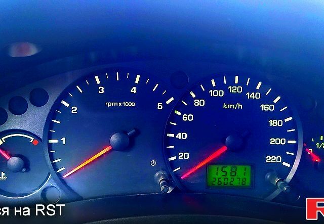 Форд Коннект, об'ємом двигуна 1.8 л та пробігом 260 тис. км за 4000 $, фото 6 на Automoto.ua