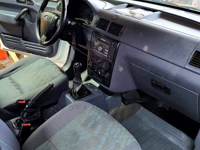 Форд Коннект, об'ємом двигуна 19 л та пробігом 404 тис. км за 3500 $, фото 7 на Automoto.ua