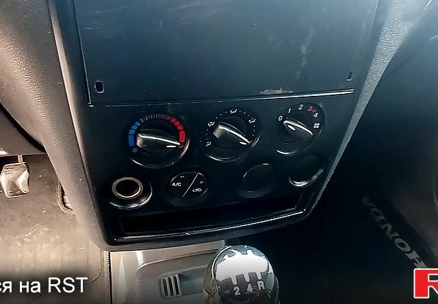 Форд Коннект, объемом двигателя 1.8 л и пробегом 0 тыс. км за 4200 $, фото 12 на Automoto.ua