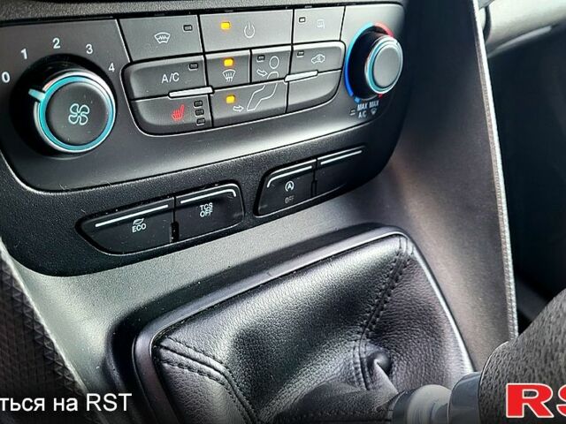 Форд Коннект, объемом двигателя 1.5 л и пробегом 68 тыс. км за 15500 $, фото 1 на Automoto.ua