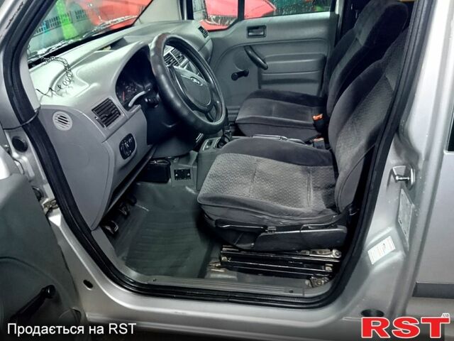 Серый Форд Коннект, объемом двигателя 1.8 л и пробегом 370 тыс. км за 4250 $, фото 4 на Automoto.ua