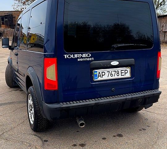 Синий Форд Коннект, объемом двигателя 1.8 л и пробегом 485 тыс. км за 3950 $, фото 2 на Automoto.ua