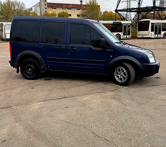 Синий Форд Коннект, объемом двигателя 1.8 л и пробегом 485 тыс. км за 3950 $, фото 5 на Automoto.ua