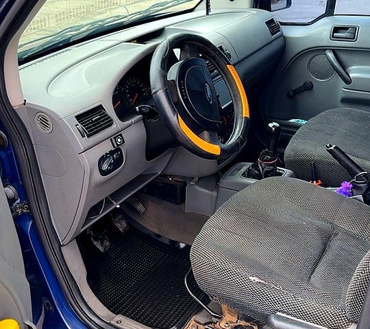 Синий Форд Коннект, объемом двигателя 1.8 л и пробегом 485 тыс. км за 3950 $, фото 8 на Automoto.ua