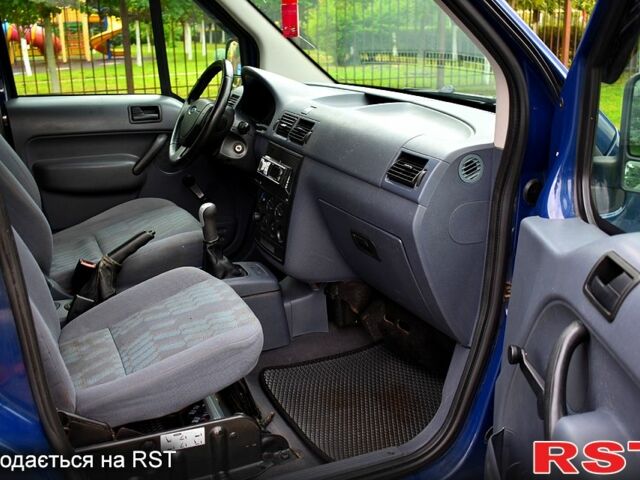 Синій Форд Коннект, об'ємом двигуна 1.8 л та пробігом 314 тис. км за 4800 $, фото 5 на Automoto.ua