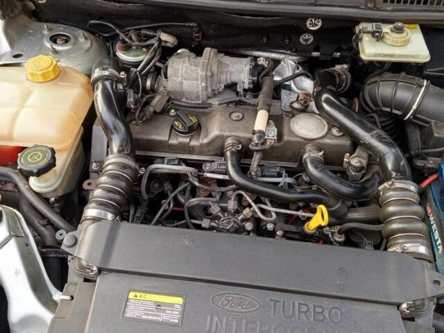 Серый Форд Контур, объемом двигателя 1 л и пробегом 272 тыс. км за 5999 $, фото 7 на Automoto.ua