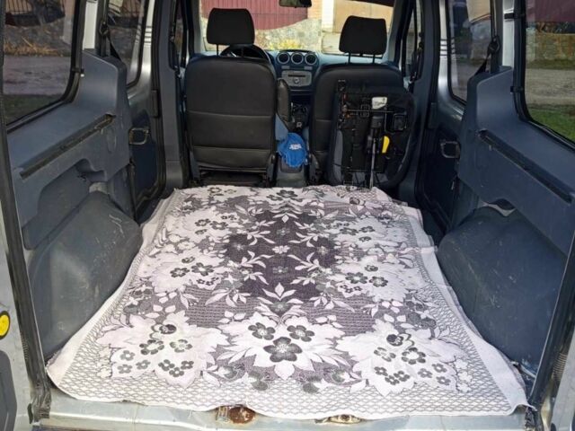 Серый Форд Контур, объемом двигателя 1 л и пробегом 272 тыс. км за 5999 $, фото 6 на Automoto.ua