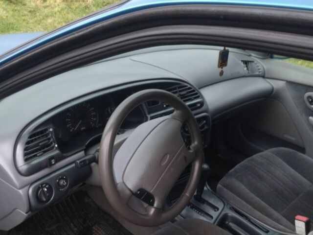 Зеленый Форд Контур, объемом двигателя 2 л и пробегом 240 тыс. км за 1300 $, фото 5 на Automoto.ua