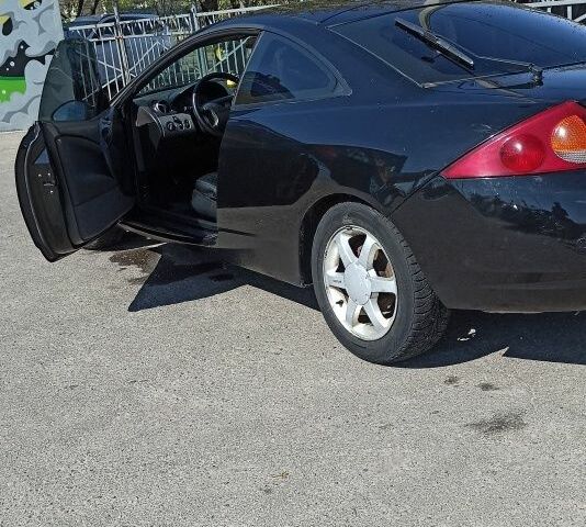 Черный Форд Кугар, объемом двигателя 2 л и пробегом 410 тыс. км за 2200 $, фото 8 на Automoto.ua