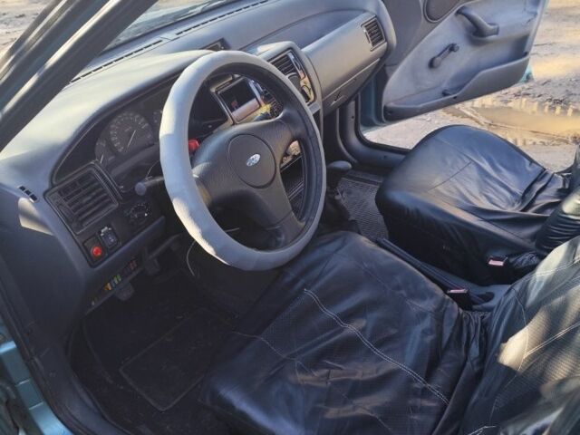 Зелений Форд Кугар, об'ємом двигуна 1.6 л та пробігом 69 тис. км за 665 $, фото 5 на Automoto.ua