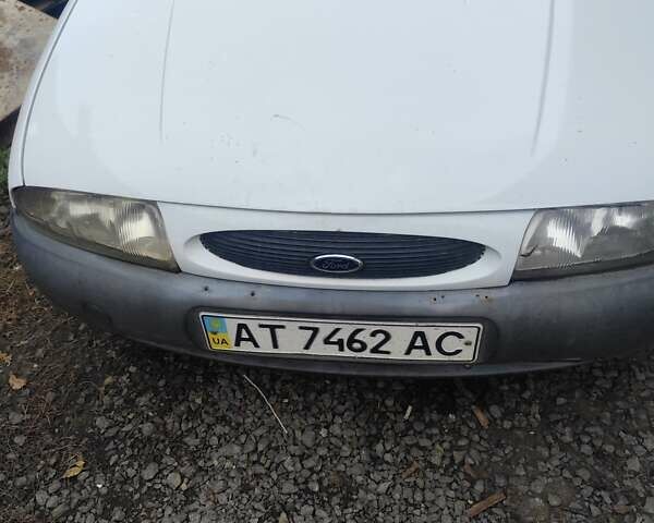 Білий Форд Кур'єр, об'ємом двигуна 1.8 л та пробігом 150 тис. км за 1500 $, фото 2 на Automoto.ua