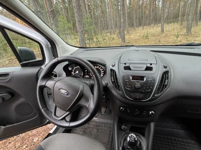 Білий Форд Кур'єр, об'ємом двигуна 1.5 л та пробігом 3 тис. км за 7500 $, фото 4 на Automoto.ua